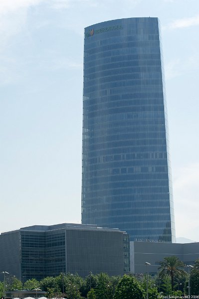 20160603_174651 D3S.jpg - Iberdrola Tower, 40 stories, completed in 2012, Bilbao